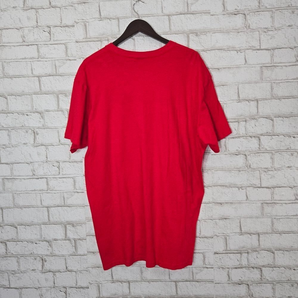 Oakley red short‎ sleeve graphic tee - Picture 11 of 14